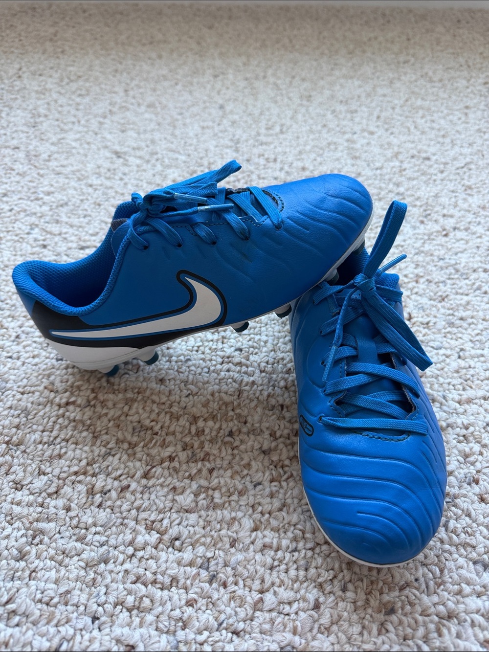 Nike Jr. Tiempo Legend 10 Club MG kids’ soccer cleats